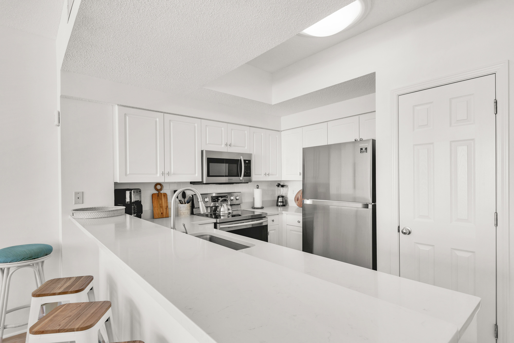 Majestic Sun A905 | Photo 9