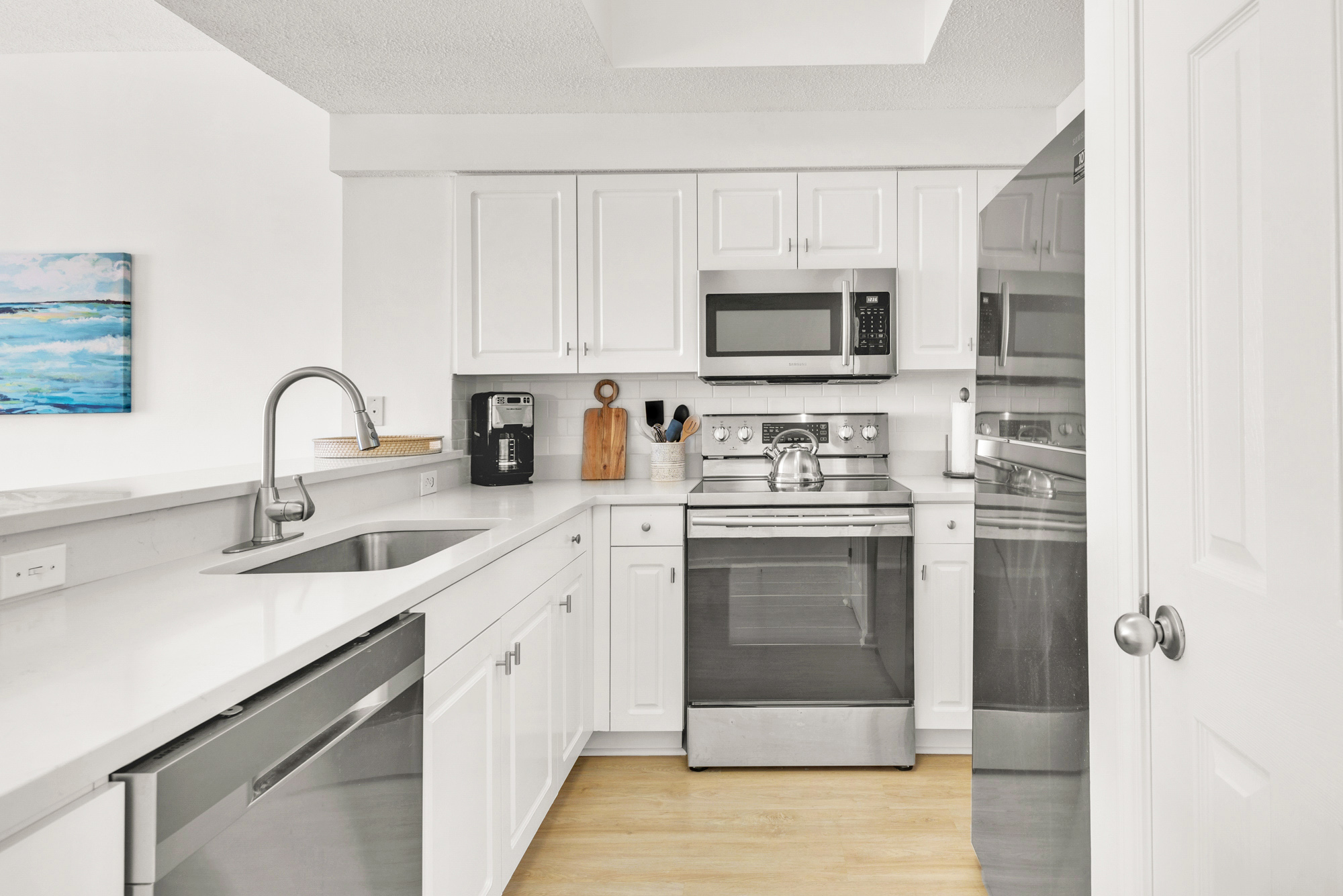 Majestic Sun A905 | Photo 10