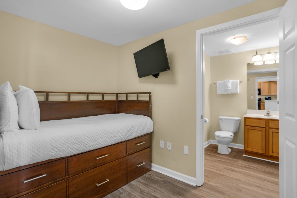 Palms of Destin 2710 18