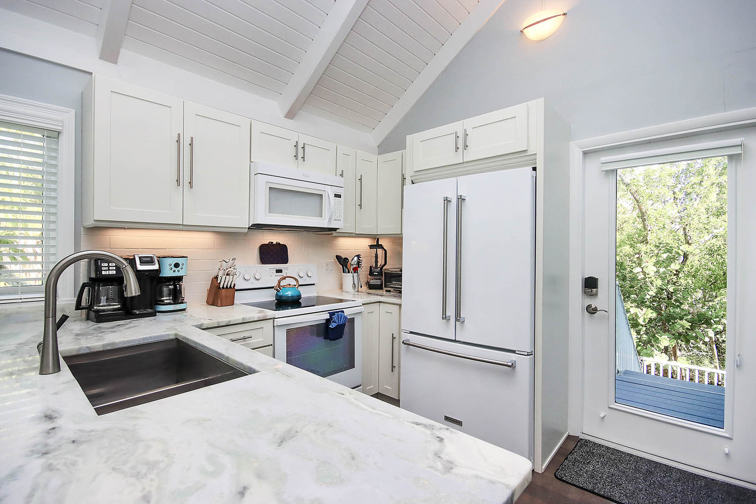 Sealoft Village Sanibel 8