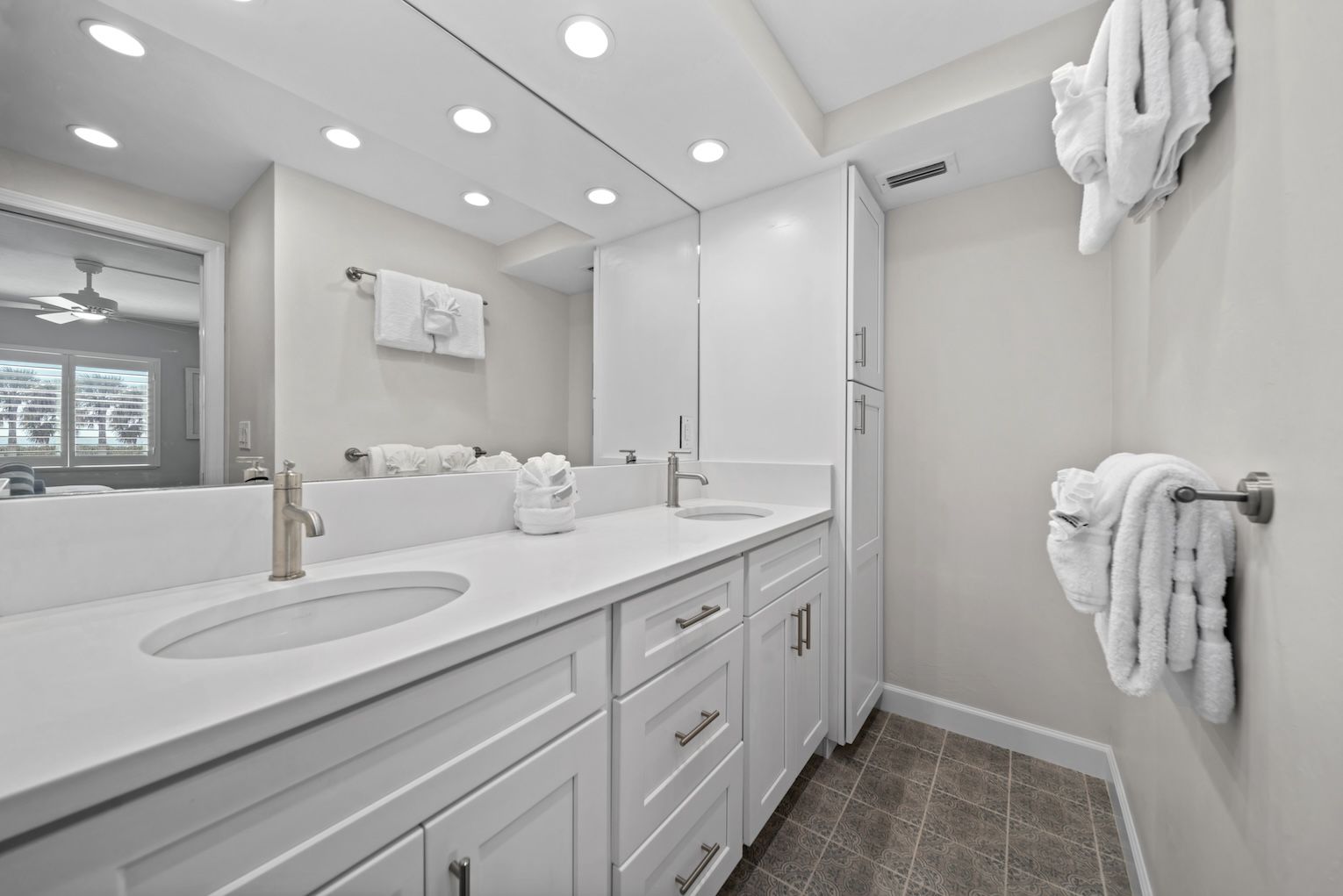 Sandpiper Beach 401 18