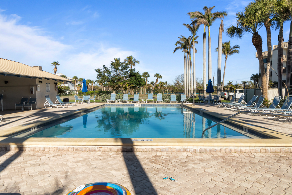 Compass Point 212 52