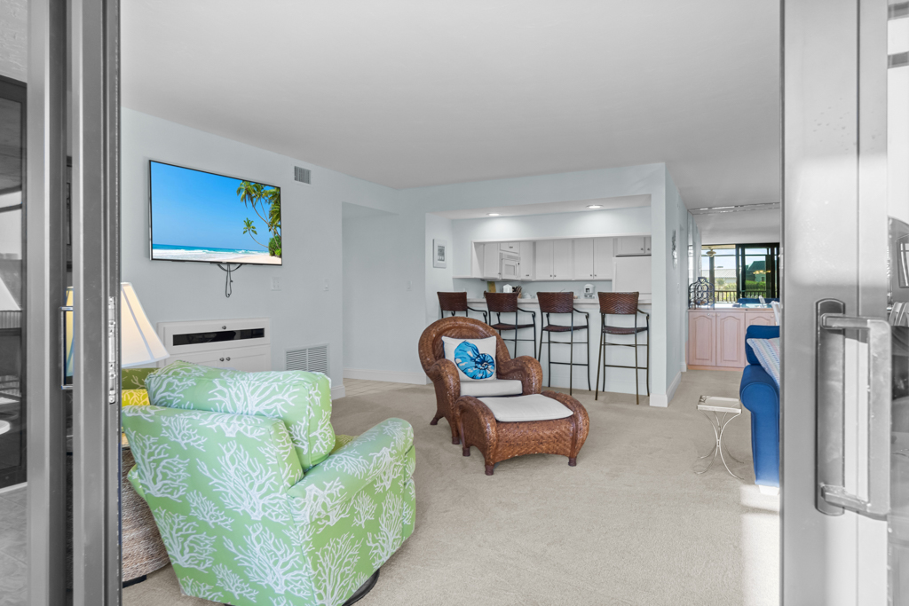 Compass Point 212 16