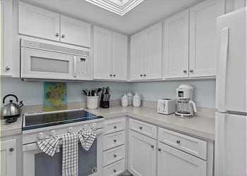 Compass Point 212
