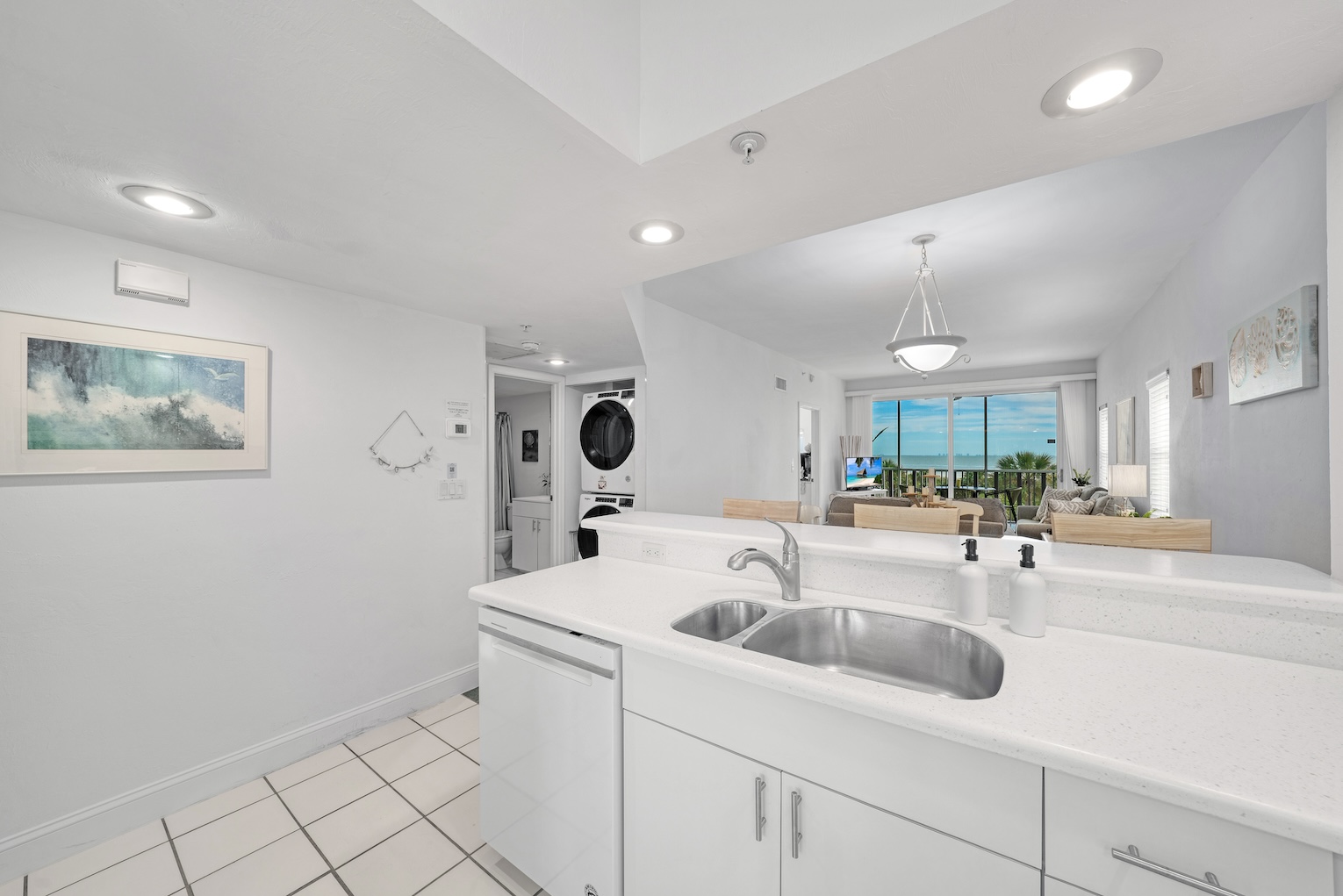 Shell Island Beach Club 6B 13