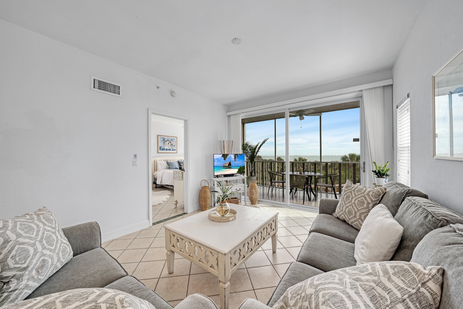 Shell Island Beach Club 6B 5