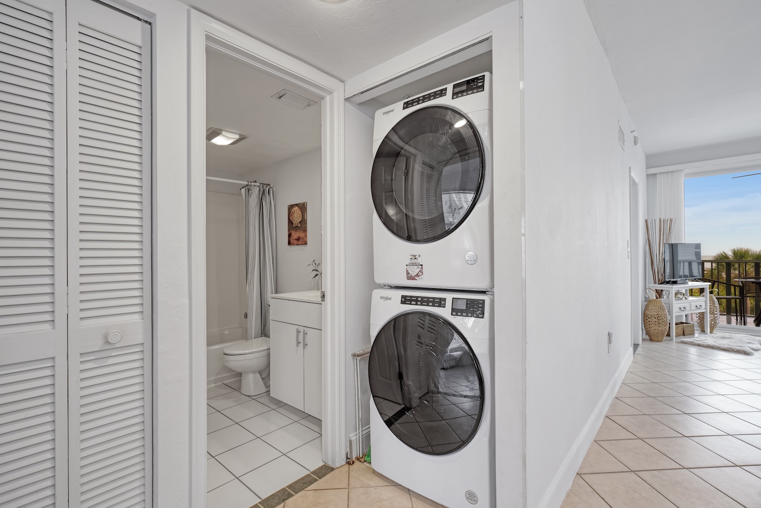 Shell Island Beach Club 6B 33