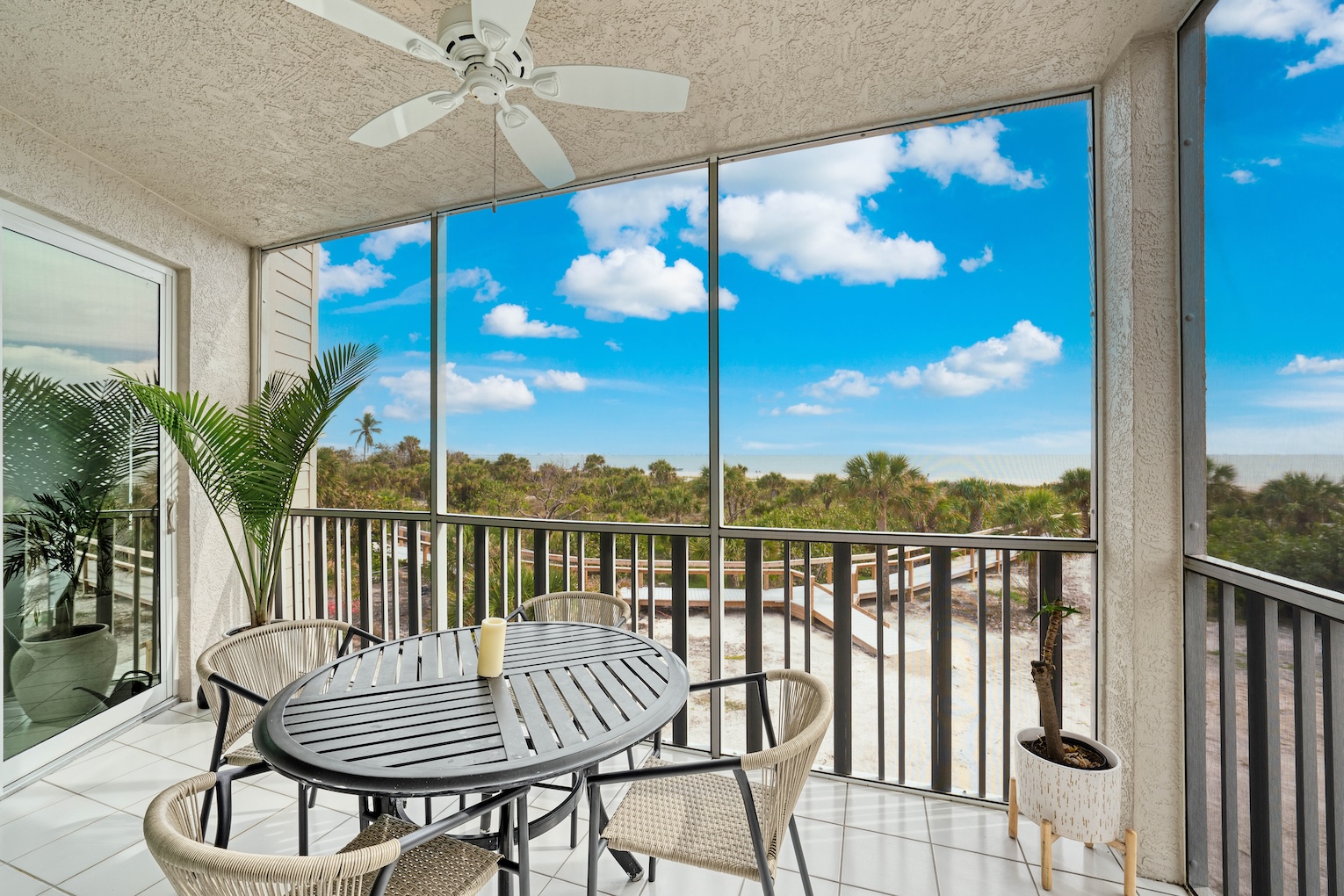 Shell Island Beach Club 6B 44