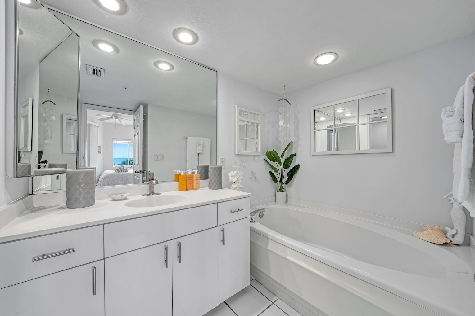 Shell Island Beach Club 6B 31