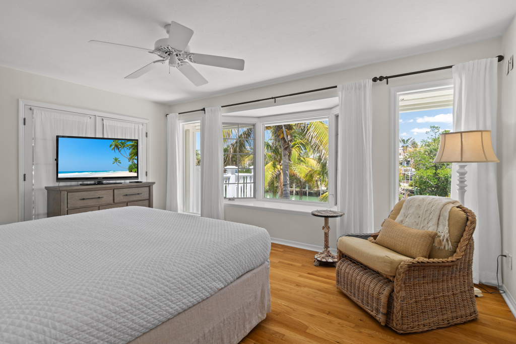 Gramma Dot's Marina House 27