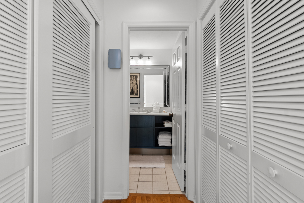 Gramma Dot's Marina House 48