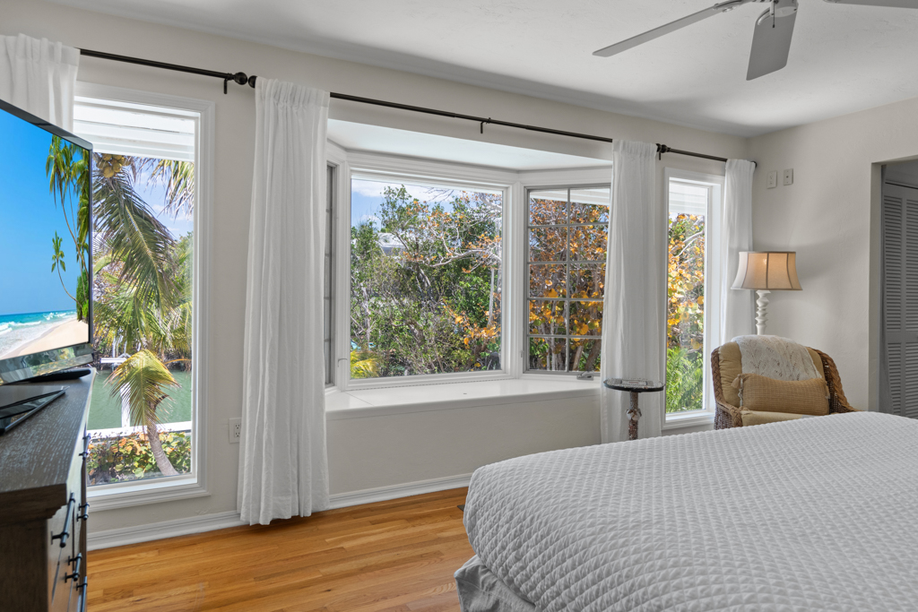 Gramma Dot's Marina House 29