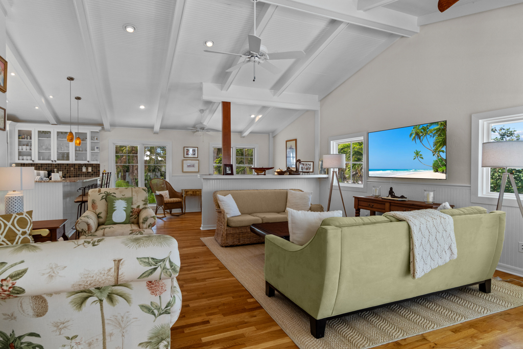 Gramma Dot's Marina House 7