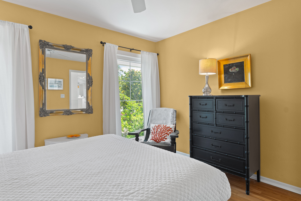 Gramma Dot's Marina House 35