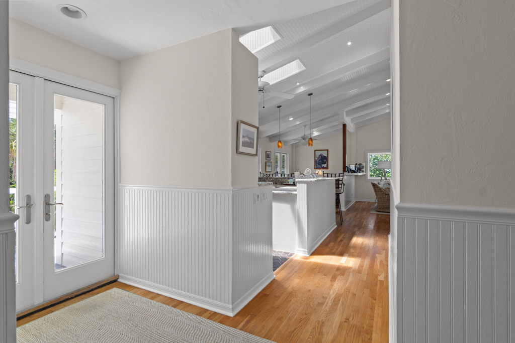 Gramma Dot's Marina House 3