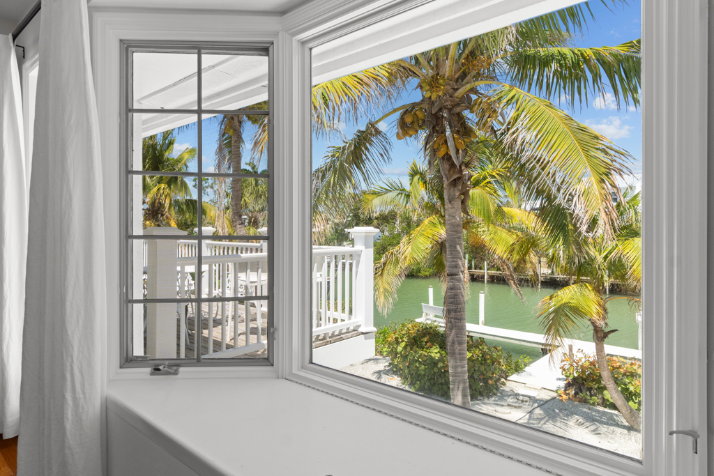 Gramma Dot's Marina House 30