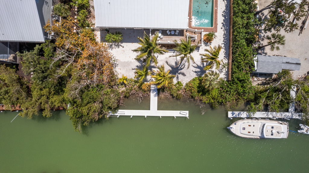 Gramma Dot's Marina House 97