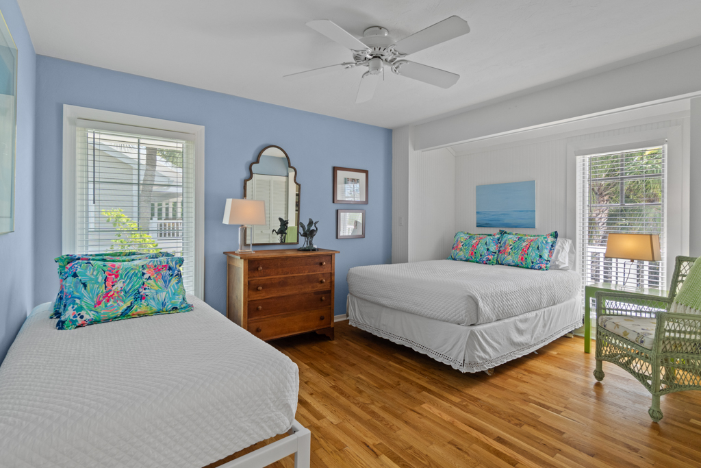 Gramma Dot's Marina House 39