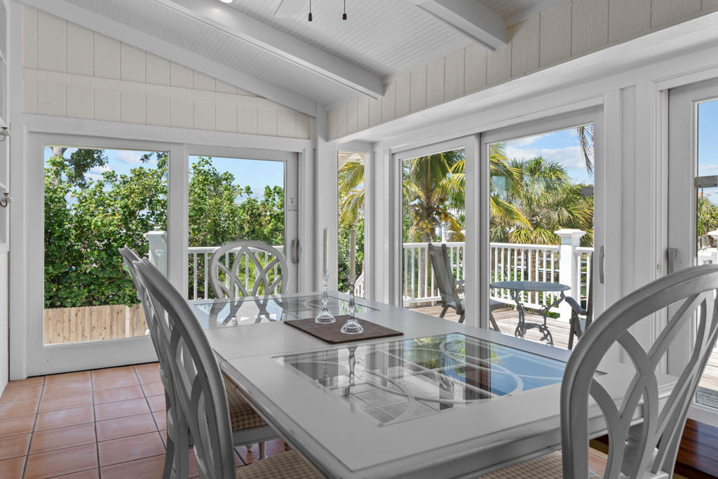 Gramma Dot's Marina House 18