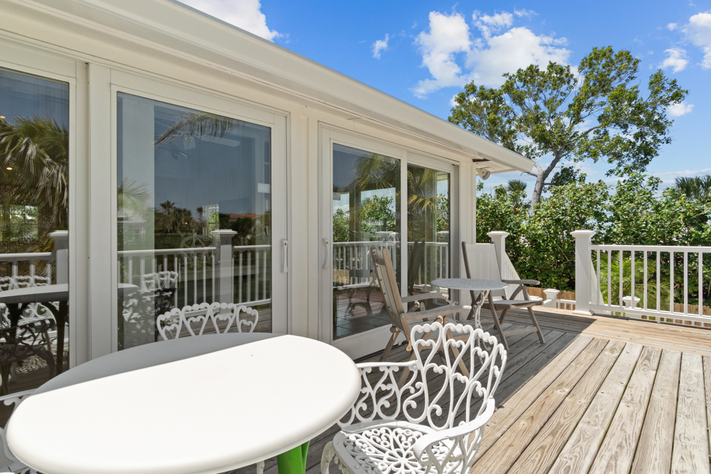 Gramma Dot's Marina House 52