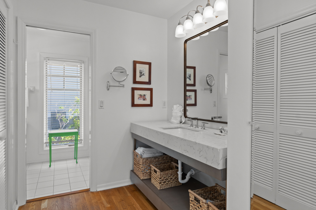 Gramma Dot's Marina House 31