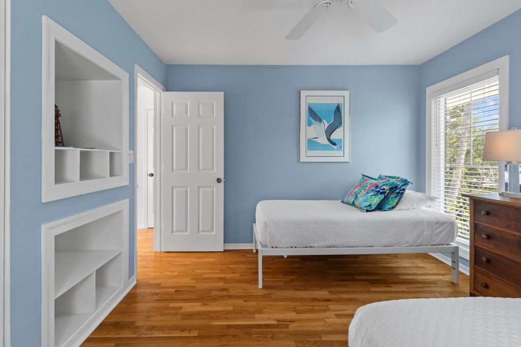 Gramma Dot's Marina House 40