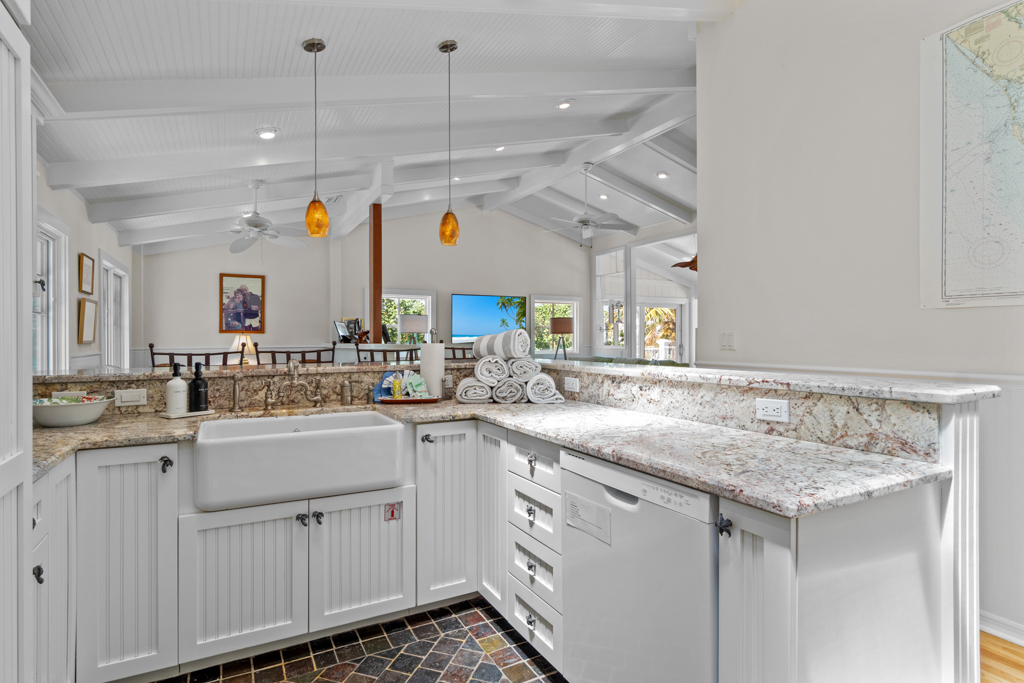 Gramma Dot's Marina House 21