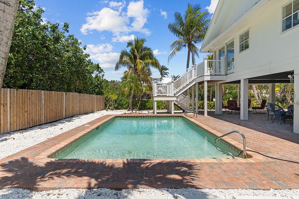 Gramma Dot's Marina House 60