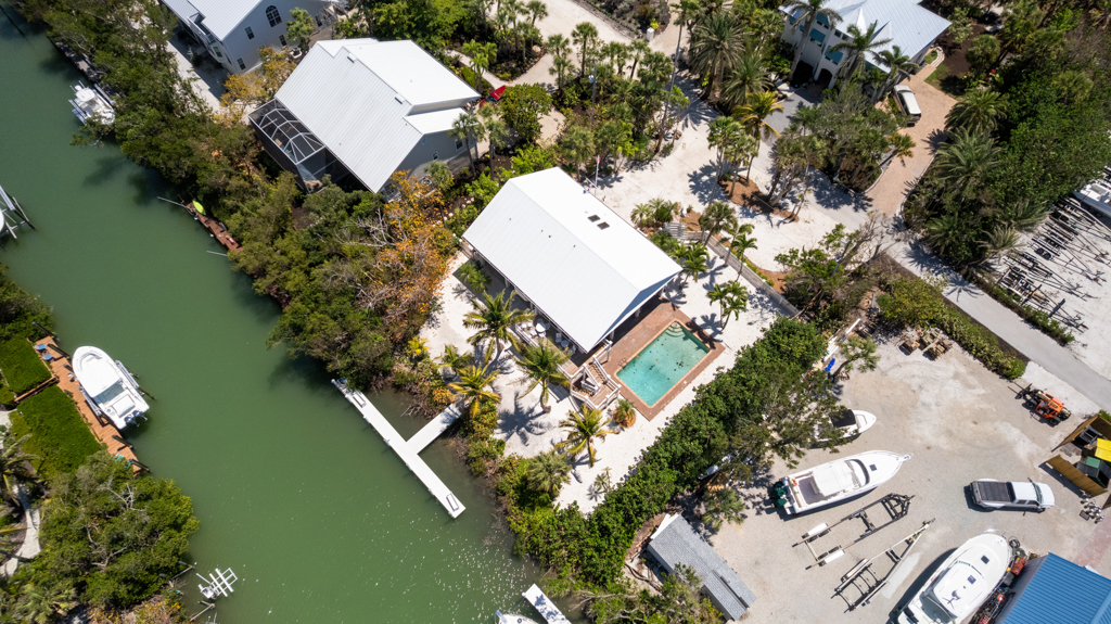 Gramma Dot's Marina House 94