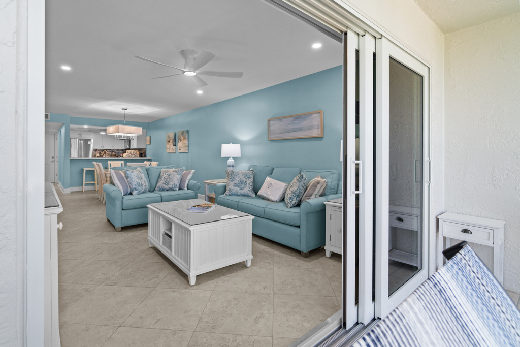 Sanibel Surfside 125 39