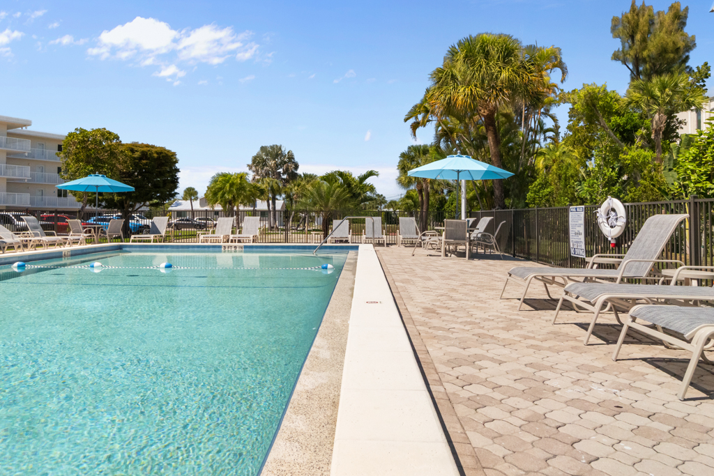 Sanibel Surfside 125 46