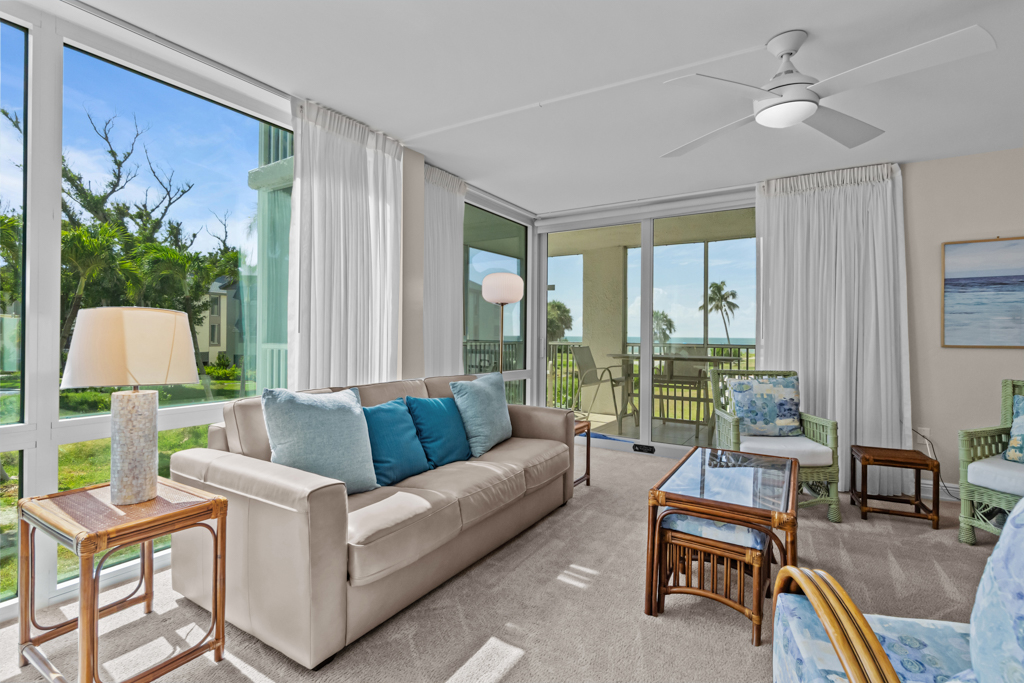 Island Beach Club 240F 2