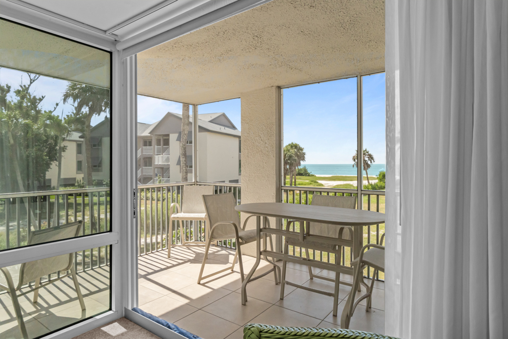 Island Beach Club 240F 31