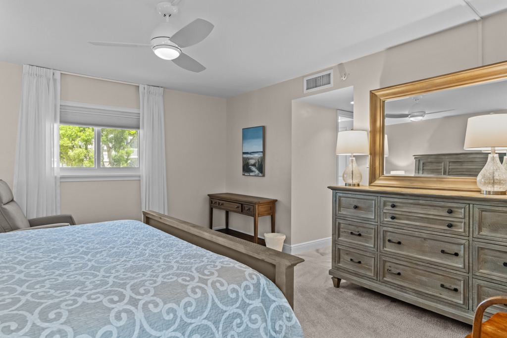 Island Beach Club 240F 21