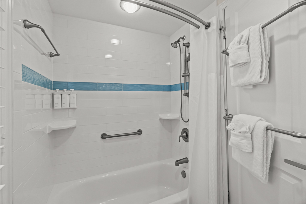 Island Beach Club 240F 25