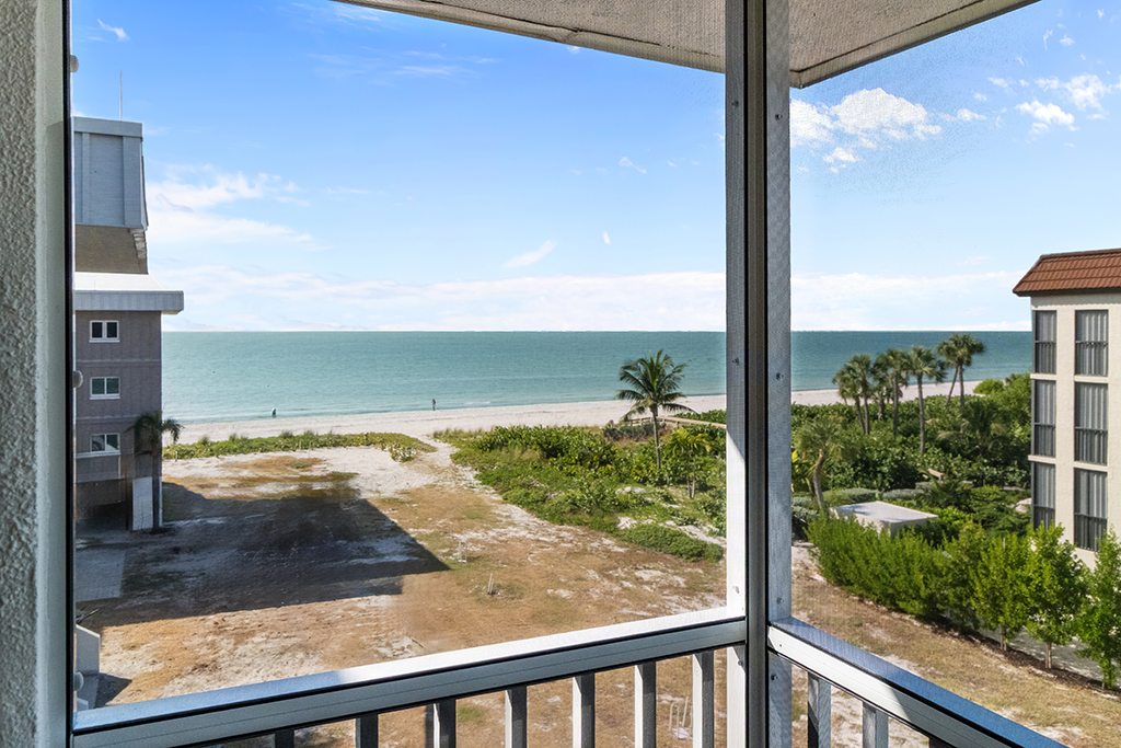 Island Beach Club P1C 38