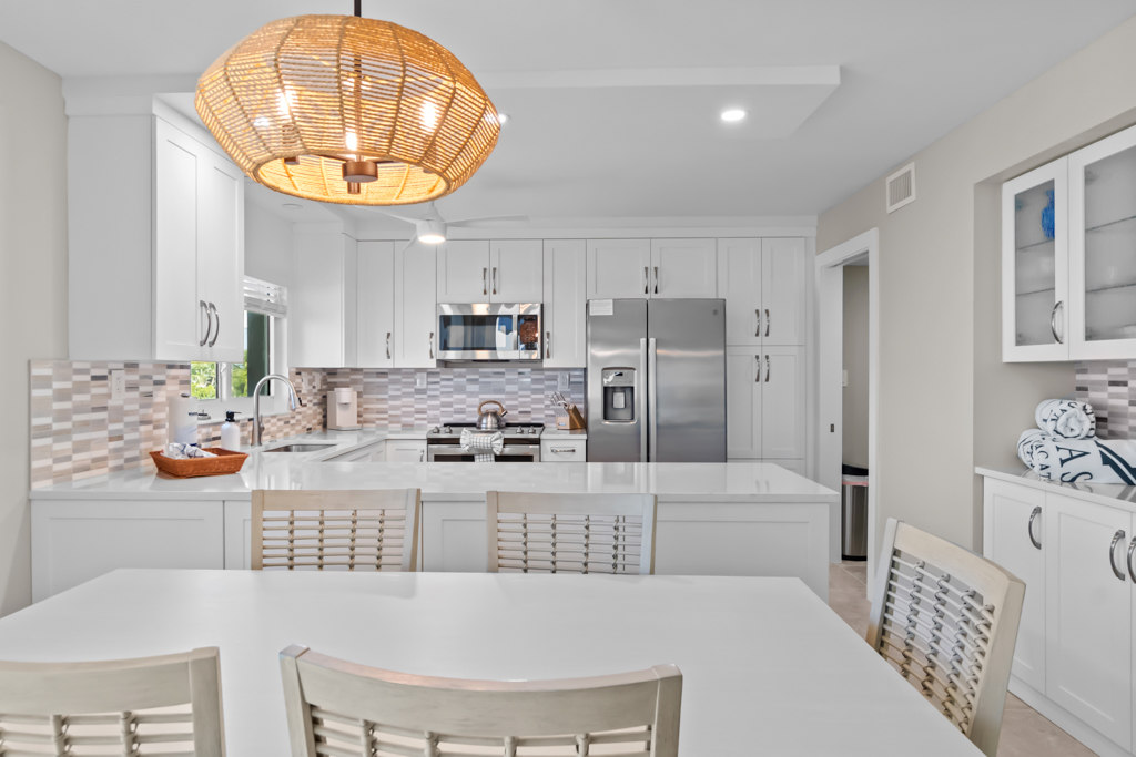 Island Beach Club P1C 6