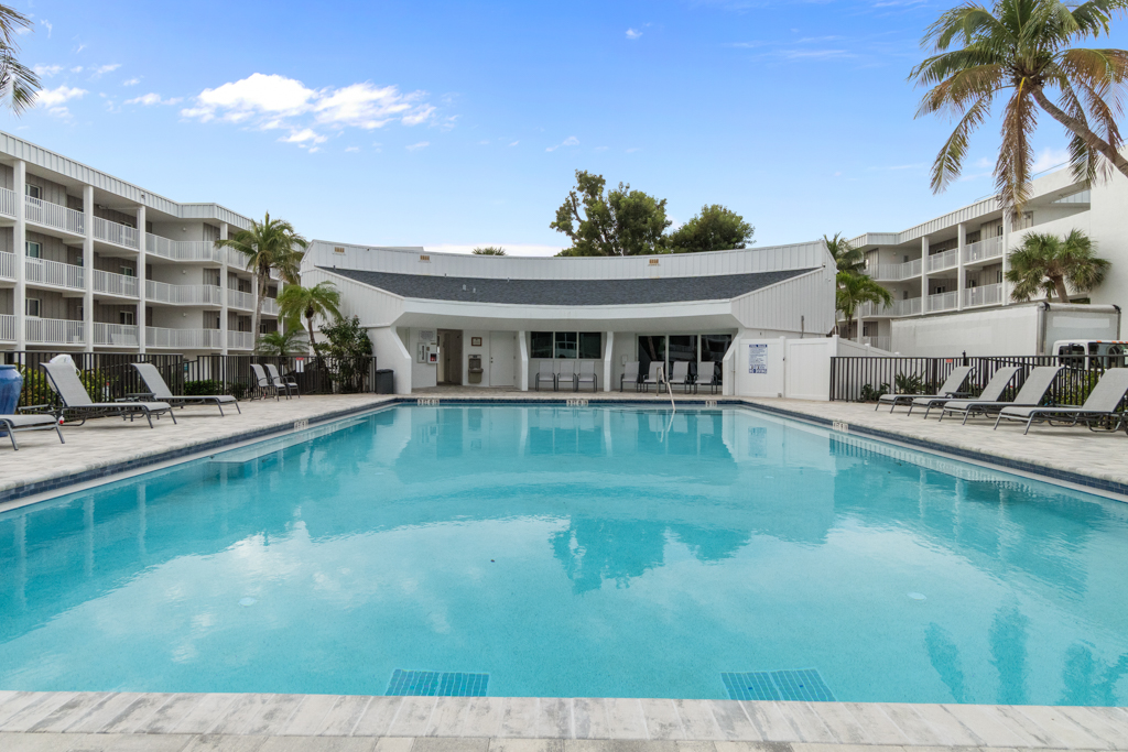 Island Beach Club P2A 40