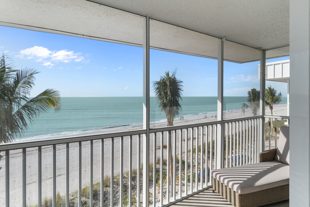 Island Beach Club P2D 19