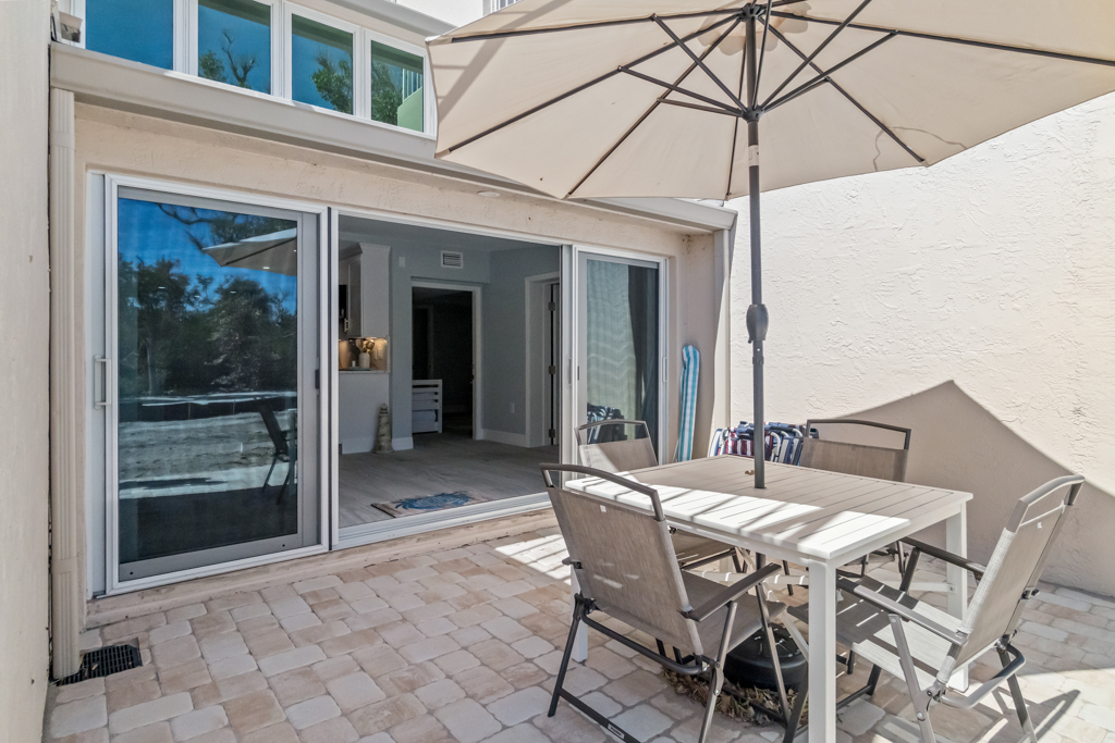 Lighthouse Point 121 56