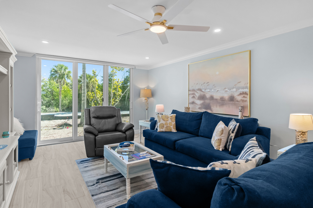 Lighthouse Point 121 5