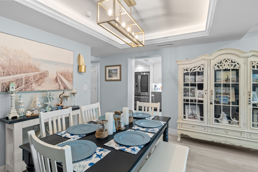 Lighthouse Point 121 29