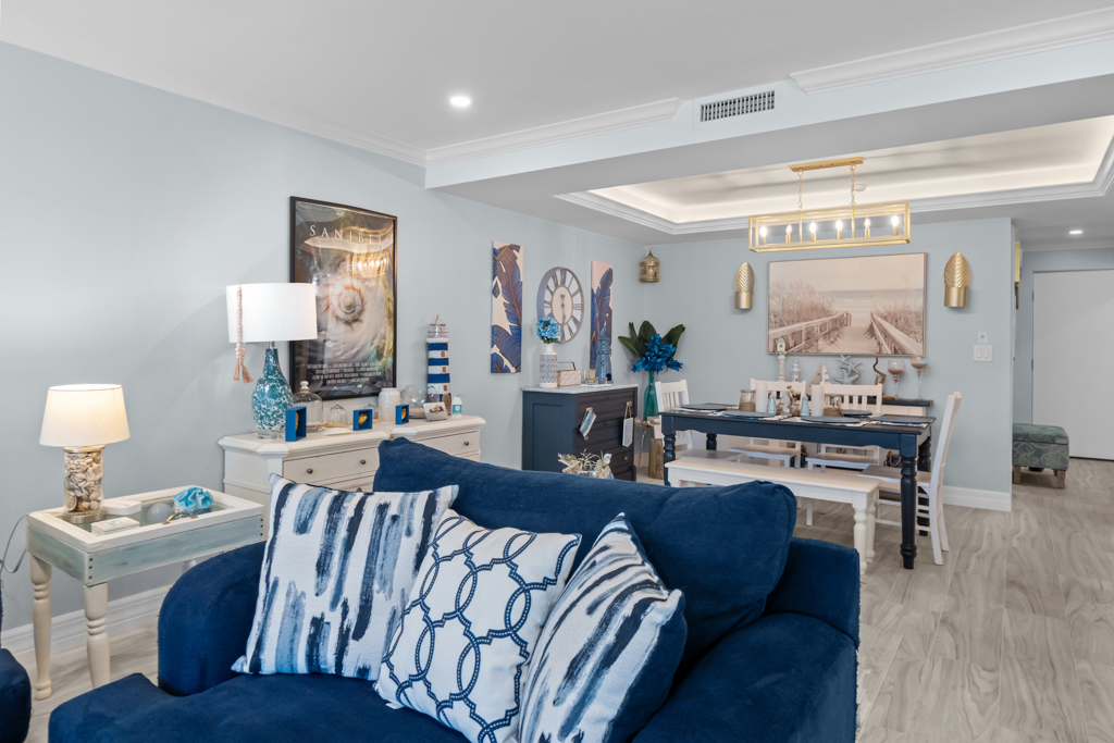 Lighthouse Point 121 7