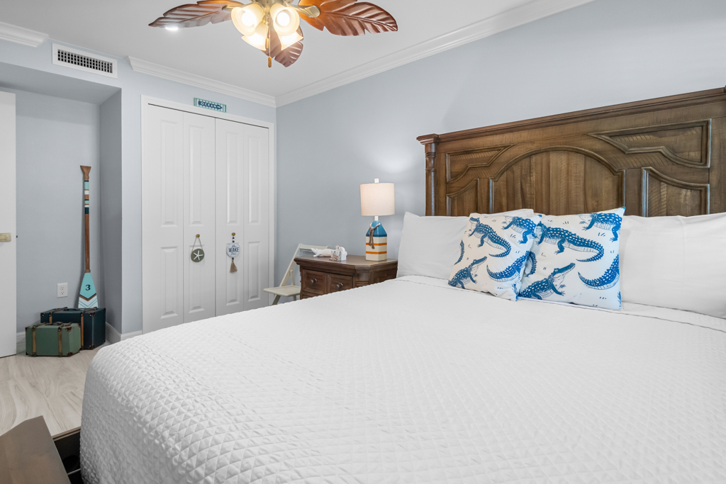 Lighthouse Point 121 55