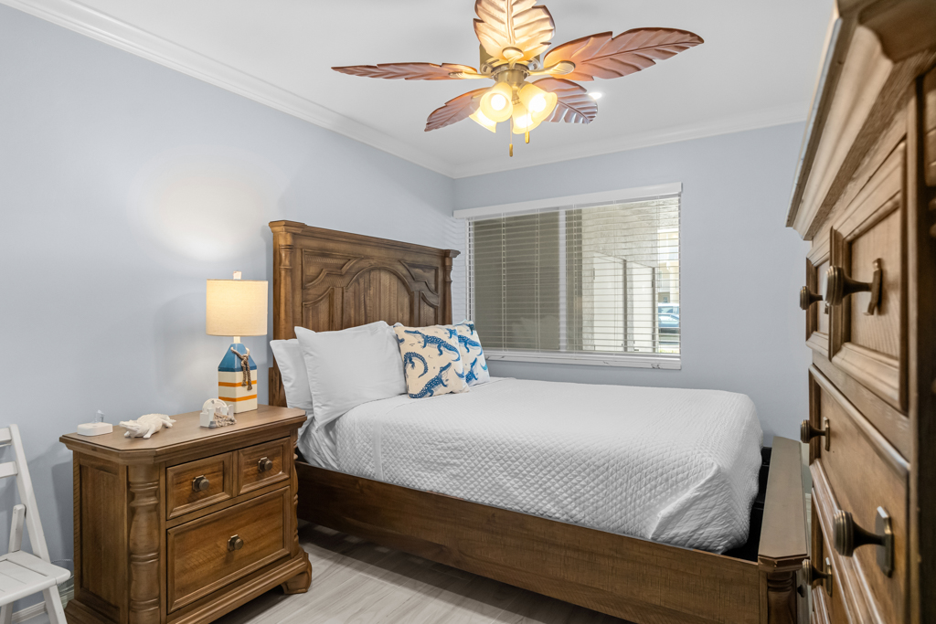 Lighthouse Point 121 52