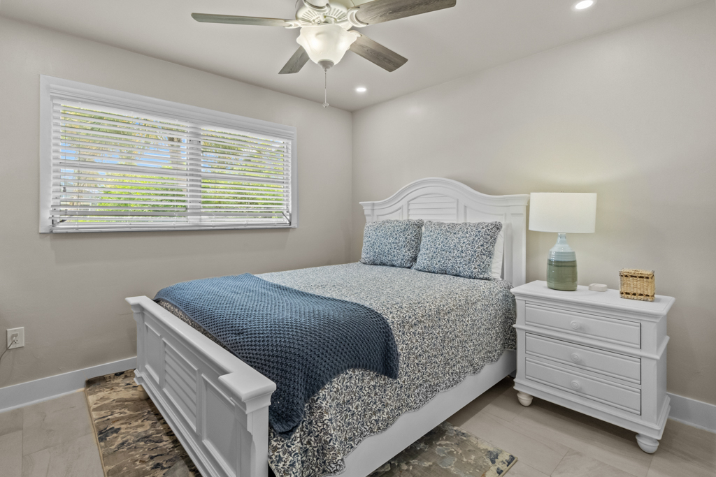 Sanibel Shores C1 18