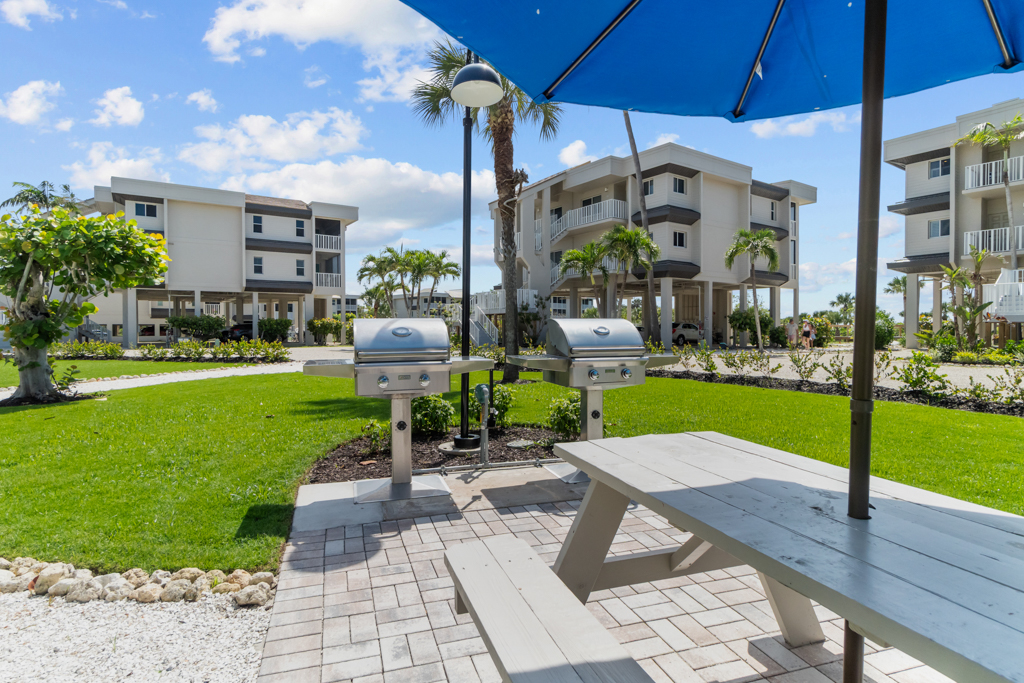 Shell Island Beach Club 6D 38