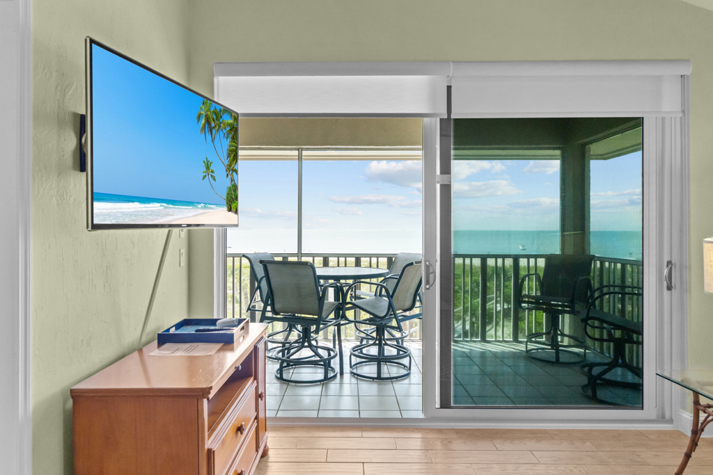 Shell Island Beach Club 6D 16