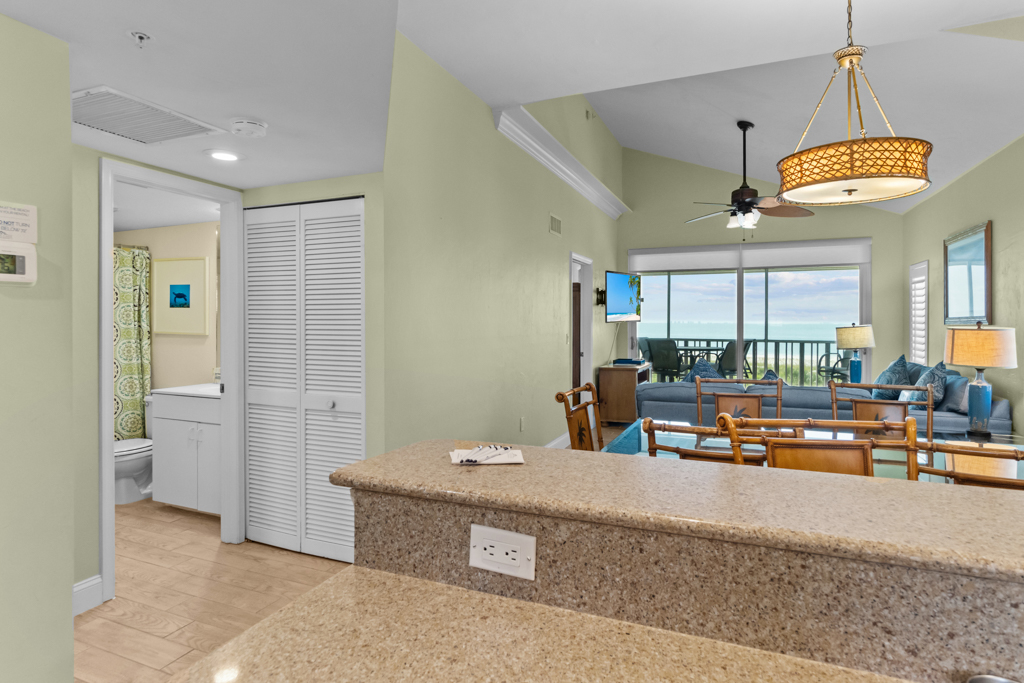 Shell Island Beach Club 6D 10