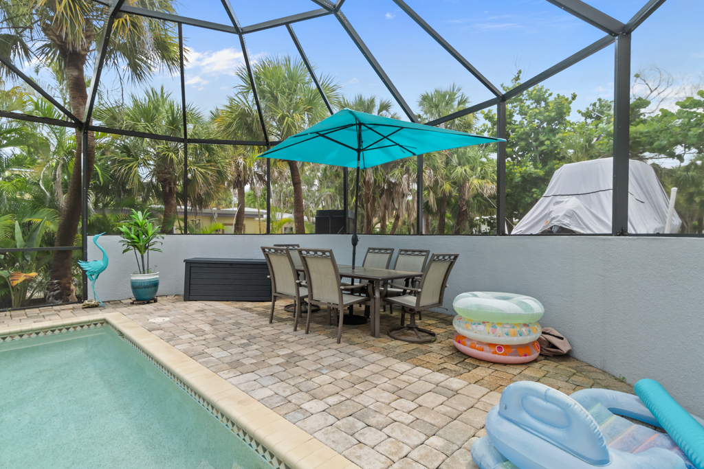 Cheryl's Hideaway 64